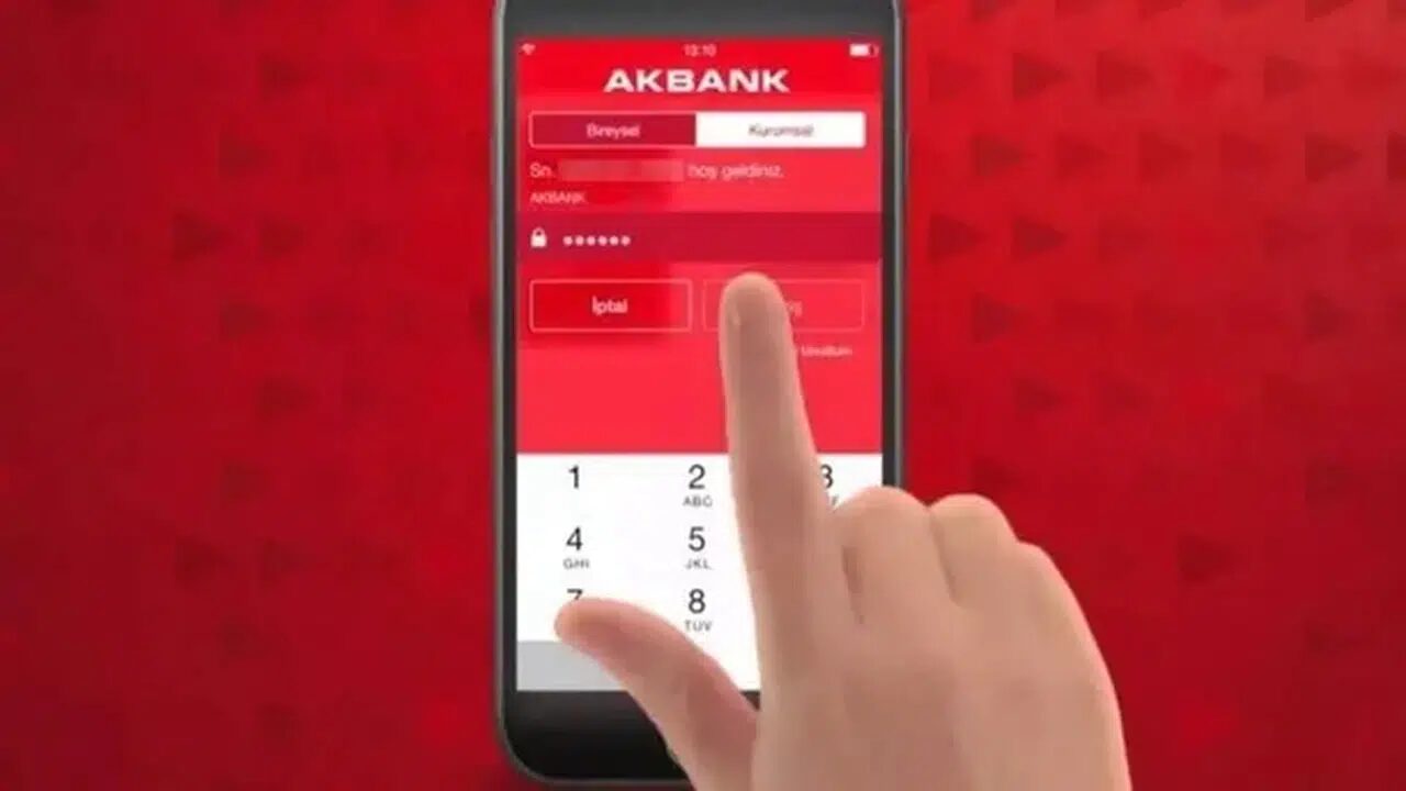 Akbank mobil neden açılmıyor? 16 Nisan Akbank çöktü mü, güncel erişim sorunu mu var?
